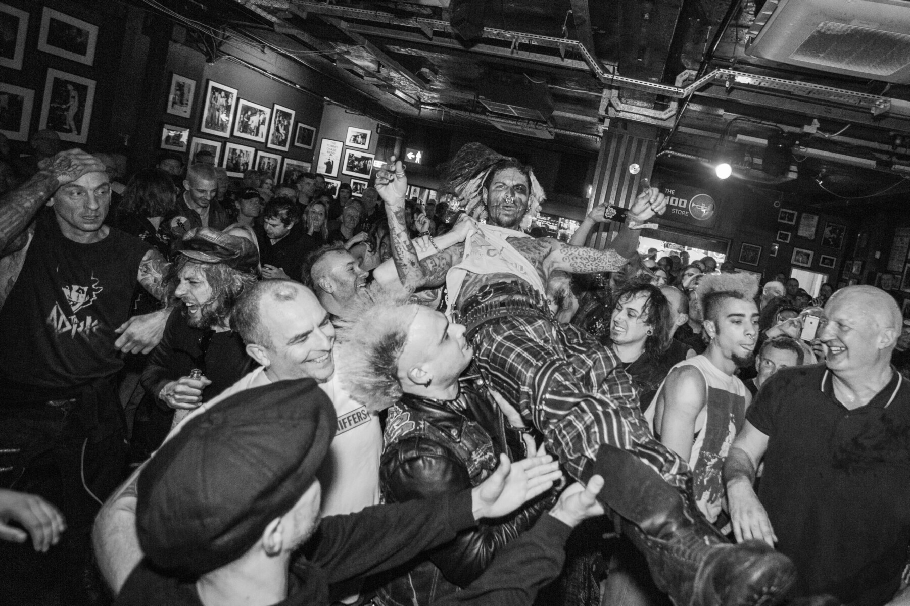 THE 100 CLUB GBH
